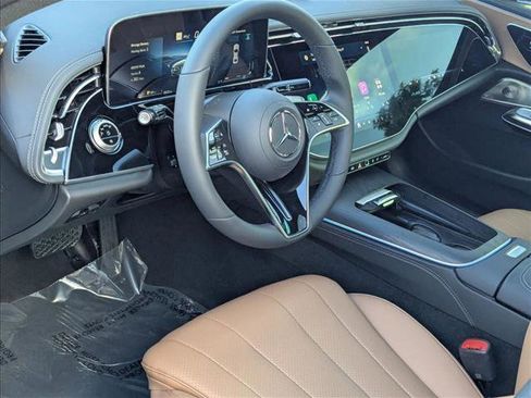 New 2026 Mercedes-Benz E 350 4MATIC Sedan image 5