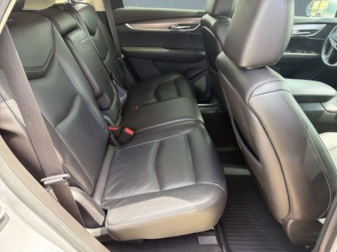 Used 2017 Cadillac XT5 Premium Luxury image 29