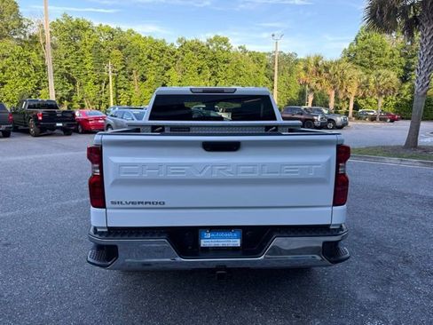 Used 2022 Chevrolet Silverado 1500 W/T w/ WT Value Package image 4