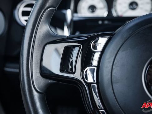 Used 2019 Rolls-Royce Wraith RWD image 74