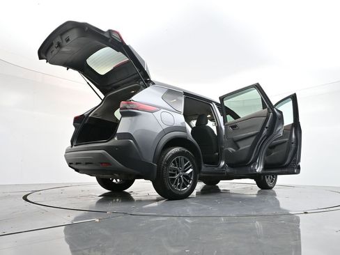 Used 2023 Nissan Rogue S image 38