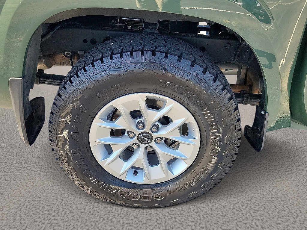 Used 2024 Nissan Frontier SV w/ Tow Package AWD/4WD image 7
