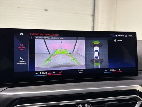 Used 2023 BMW i4 eDrive40 w/ Premium Package image 30