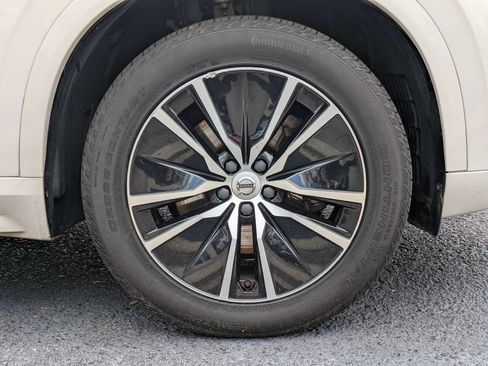 Used 2020 Volvo XC90 T6 Momentum AWD/4WD image 11