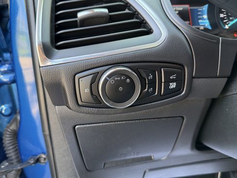 Used 2024 Ford Edge Titanium AWD/4WD image 7