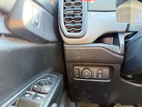Used 2024 Ford Ranger XL RWD image 12