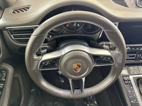Used 2020 Porsche Macan AWD/4WD image 25