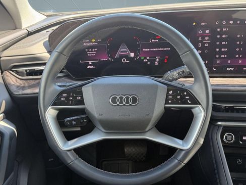 Used 2025 Audi Q5 Premium w/ Convenience Package AWD/4WD image 11