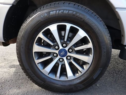 Used 2015 Ford Expedition EL XLT w/ Equipment Group 202A image 44