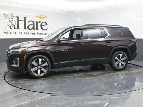 Used 2023 Chevrolet Traverse LT w/ LT Premium Package image 31