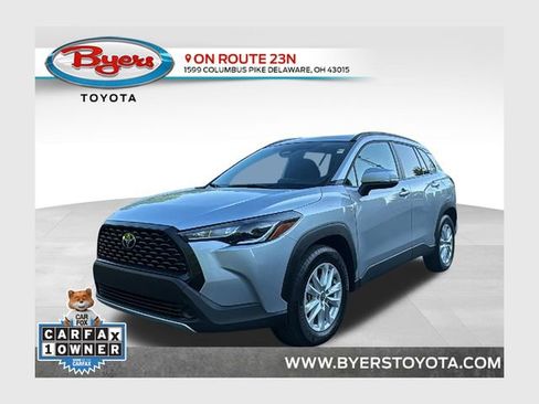Used 2024 Toyota Corolla Cross LE AWD/4WD image 1