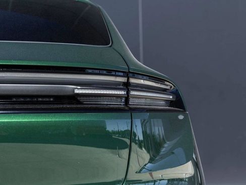 New 2025 Porsche Macan Electric image 62