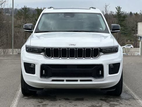 Used 2021 Jeep Grand Cherokee L Overland w/ Luxury Tech Group IV image 24