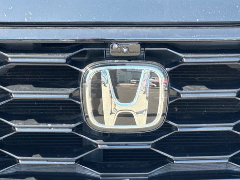 Used 2025 Honda Pilot Black Edition image 44