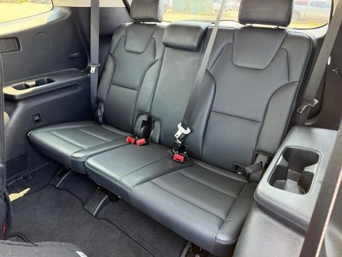 Used 2025 Kia Telluride S AWD/4WD image 8