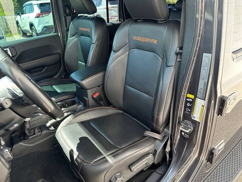 Used 2023 Jeep Gladiator Mojave w/ LED Lighting Group AWD/4WD image 8