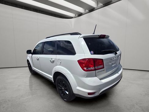 Used 2019 Dodge Journey SE w/ Blacktop Package FWD image 5