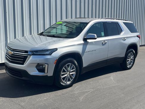 Used 2022 Chevrolet Traverse LT AWD/4WD image 1