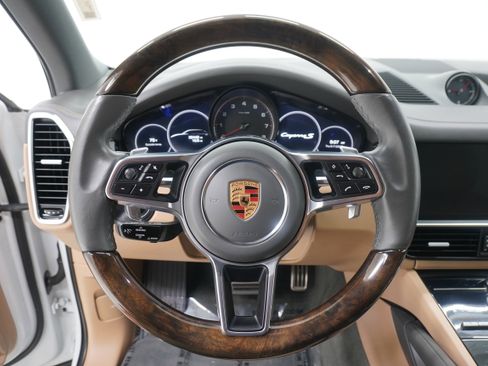 Used 2019 Porsche Cayenne S AWD/4WD image 18