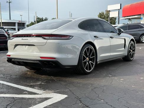 Used 2022 Porsche Panamera w/ Premium Package RWD image 7