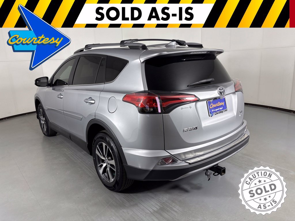 Used 2017 Toyota RAV4 XLE w/ Carpet Mat Package AWD/4WD image 5