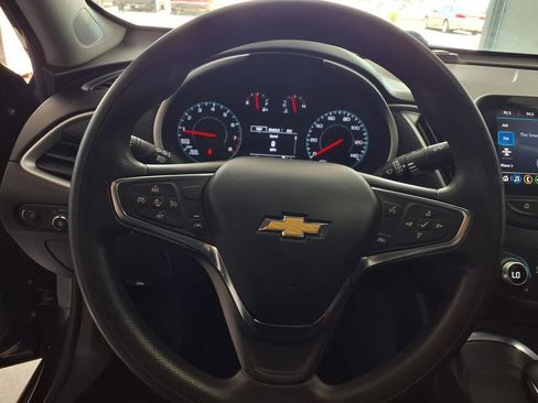 Used 2023 Chevrolet Malibu LT FWD image 5