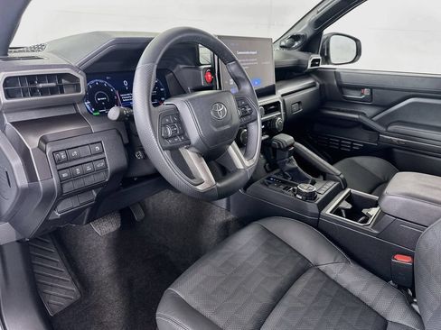 Certified 2026 Toyota 4Runner TRD Off-Road Premium AWD/4WD image 9