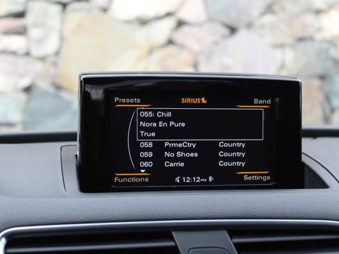 Used 2018 Audi Q3 2.0T Premium image 34