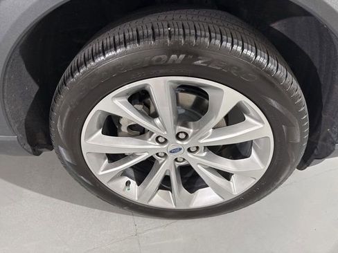 Used 2021 Ford Explorer Platinum w/ Equipment Group 601A AWD/4WD image 16