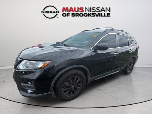 Used 2018 Nissan Rogue SV FWD image 5