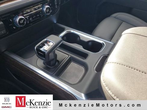New 2026 GMC Sierra 1500 Elevation w/ Elevation Premium Package AWD/4WD image 19
