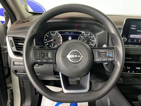 Used 2023 Nissan Rogue SV FWD image 21