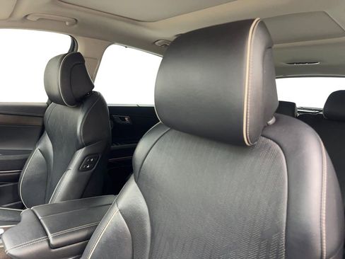 Used 2023 Genesis GV80 3.5T w/ Advanced Package image 28