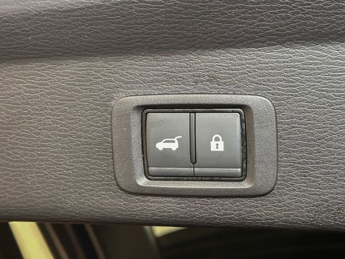 Used 2024 Mitsubishi Outlander SE AWD/4WD image 23