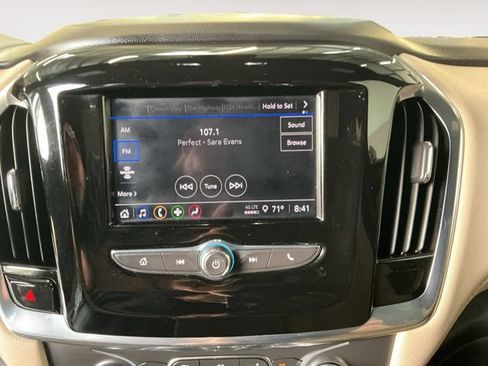 Used 2023 Chevrolet Traverse LS w/ Safety Package AWD/4WD image 15