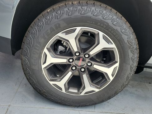 New 2026 GMC Yukon XL AT4 Ultimate AWD/4WD image 4