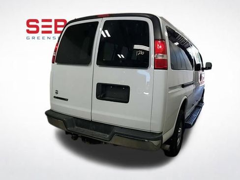 Used 2020 Chevrolet Express 3500 LT w/ LT Preferred Equipment Group RWD image 13