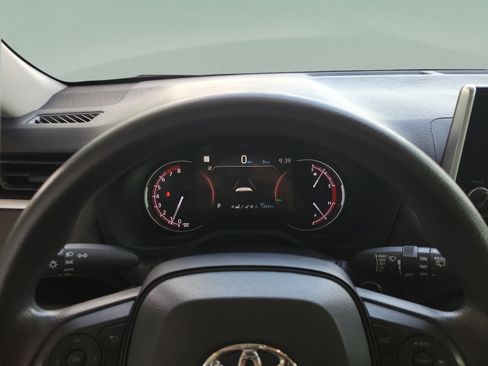 Used 2024 Toyota RAV4 XLE FWD image 19