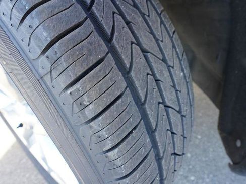 Used 2024 Honda CR-V EX-L image 31