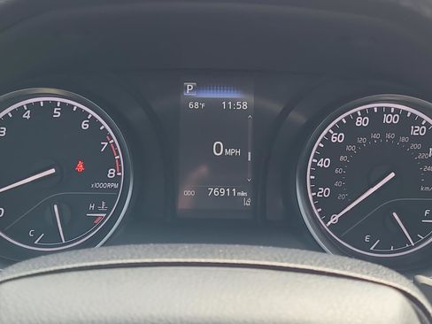 Used 2023 Toyota Camry SE FWD image 17