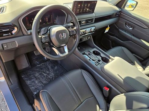 New 2026 Honda Pilot Touring image 11