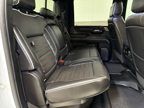 Used 2024 GMC Sierra 2500 AT4X image 75