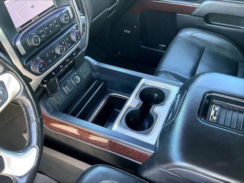 Used 2016 GMC Sierra 1500 SLT w/ SLT Premium Package AWD/4WD image 17
