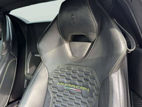 Used 2018 Lamborghini Huracan LP 580-2 RWD image 46
