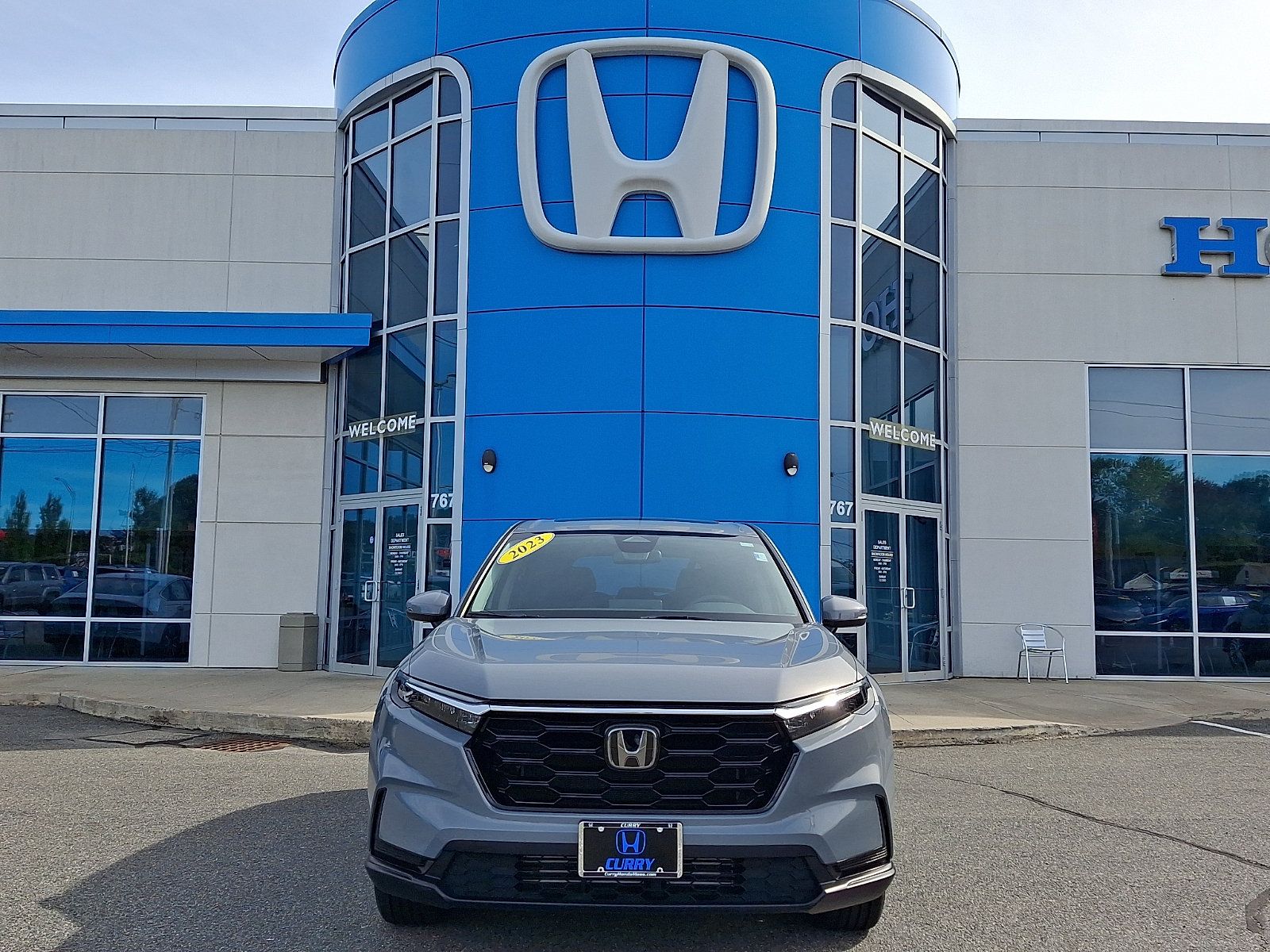 Used 2023 Honda CR-V EX image 2