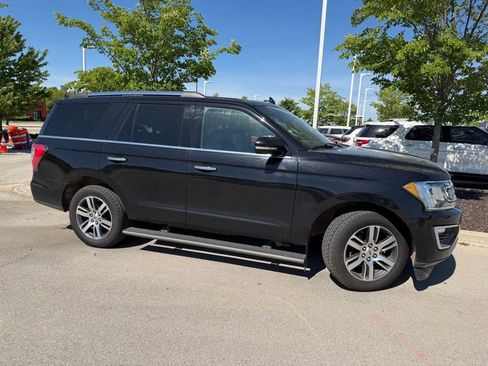 Used 2019 Ford Expedition Limited w/ Equipment Group 301A AWD/4WD image 3