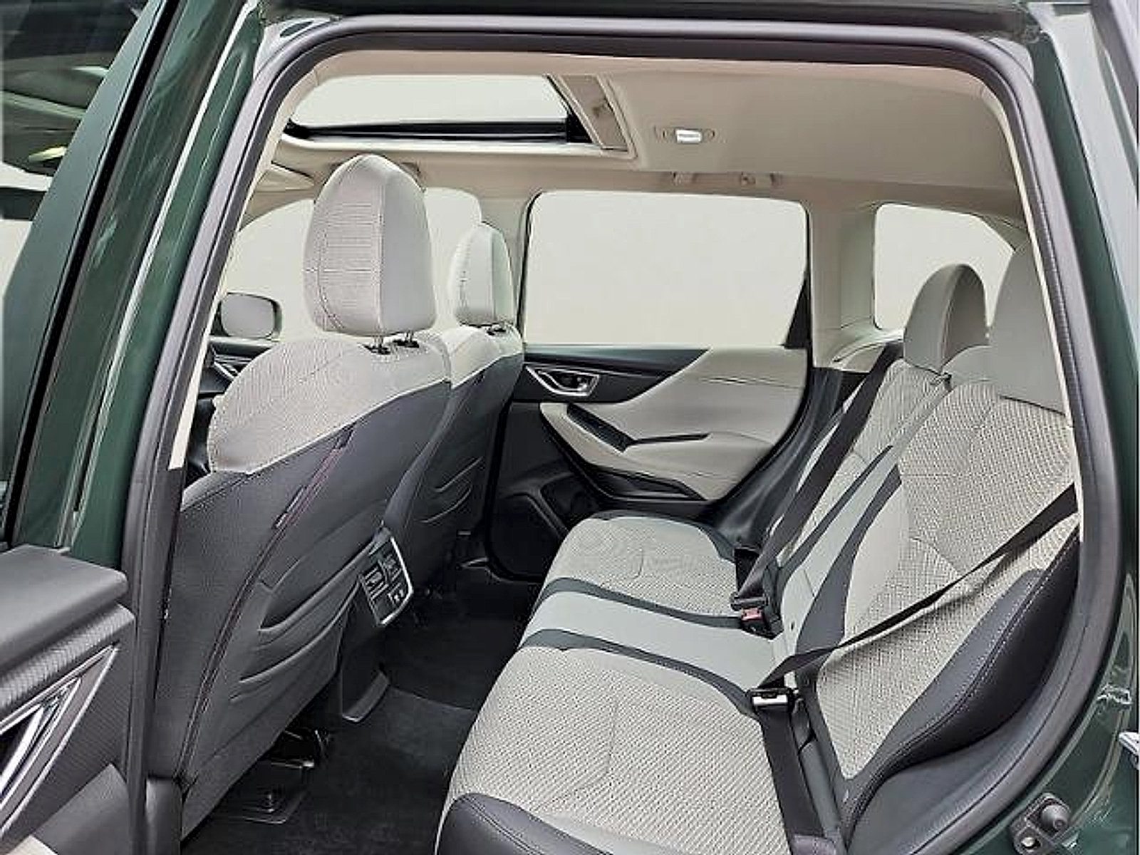 Used 2024 Subaru Forester Premium AWD/4WD image 10