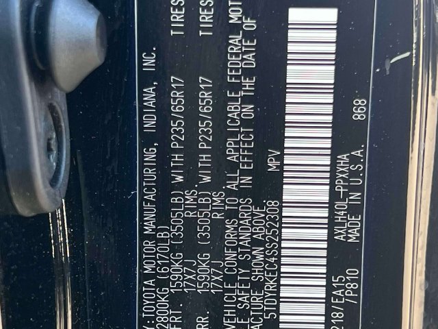 Certified 2025 Toyota Sienna XLE FWD image 35