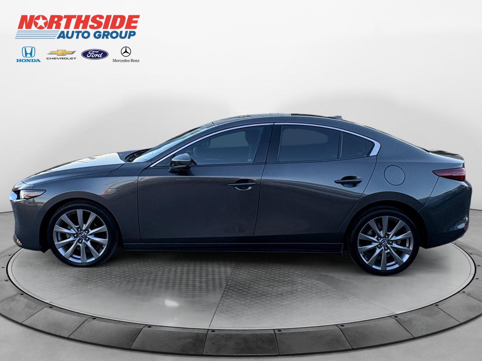 Used 2019 MAZDA MAZDA3 Sedan w/ Premium Package FWD image 4