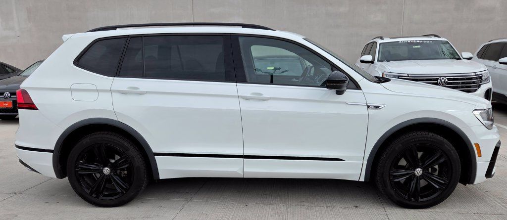 Used 2019 Volkswagen Tiguan SEL R-Line AWD/4WD image 5